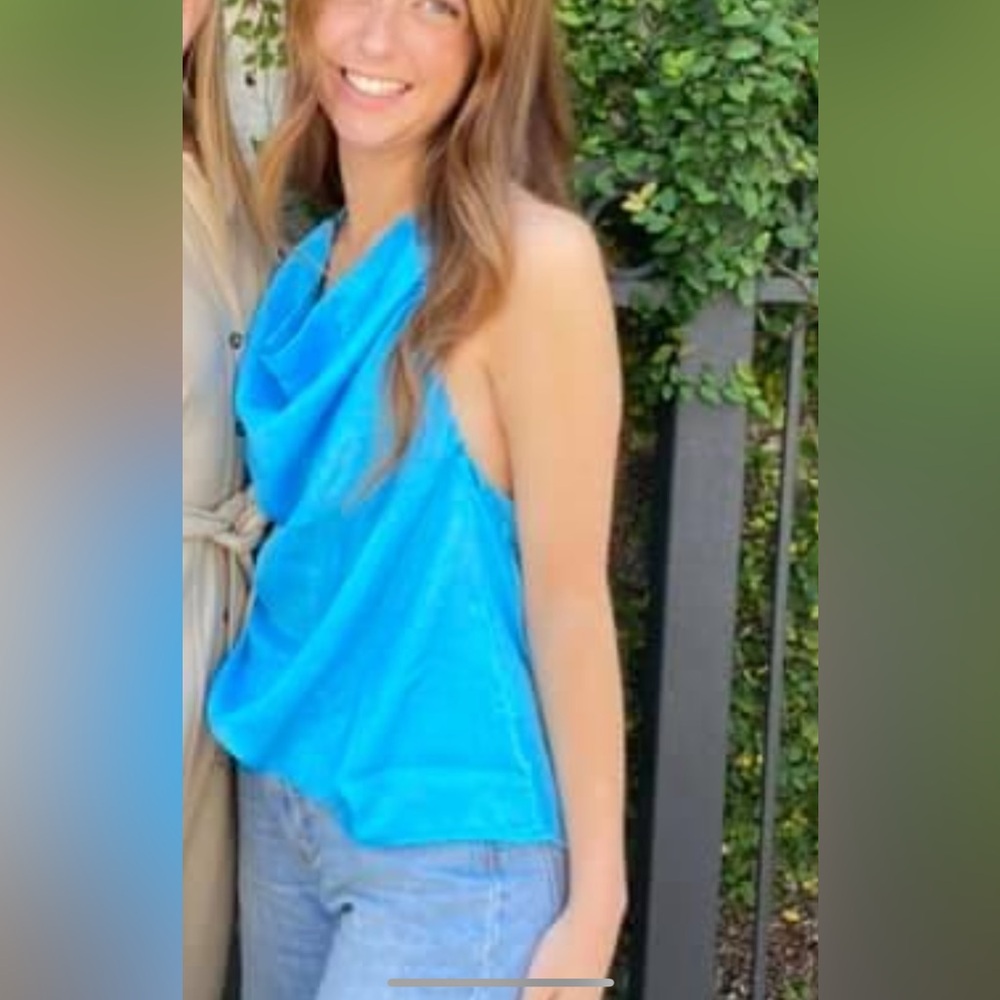 Free People Tunic Top! Blue, size XS!